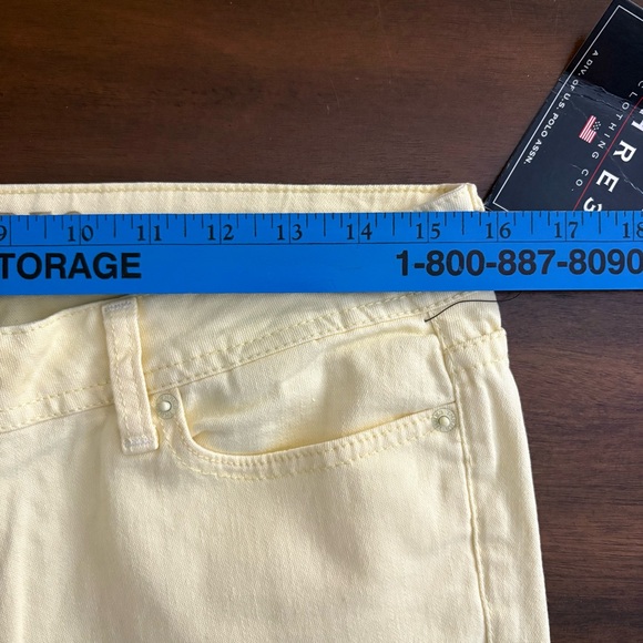 Vibrant Yellow Capris Womens Size 8 new - Picture 8 of 10